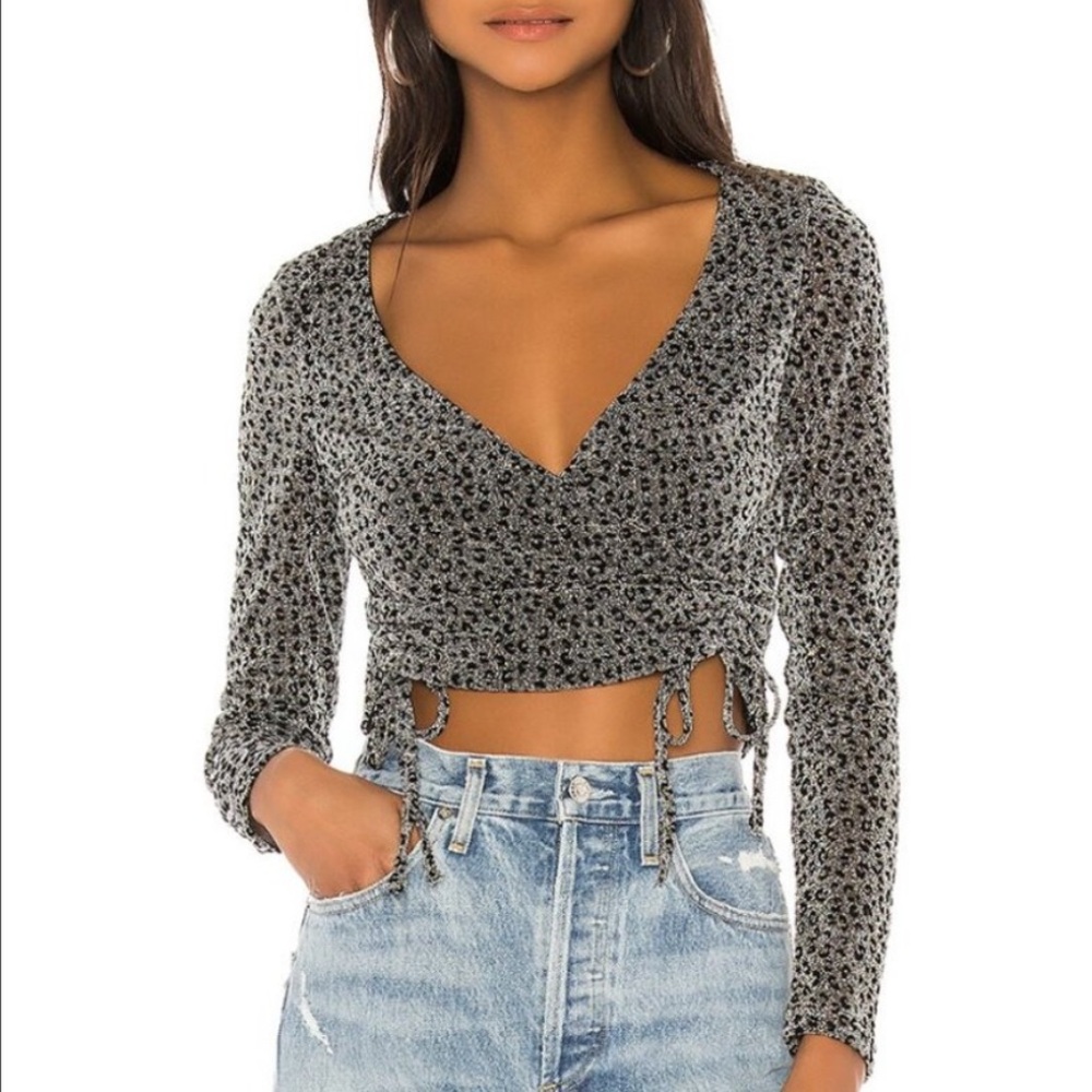 NWT Superdown Syna Ruched Top in Silver Leopard
